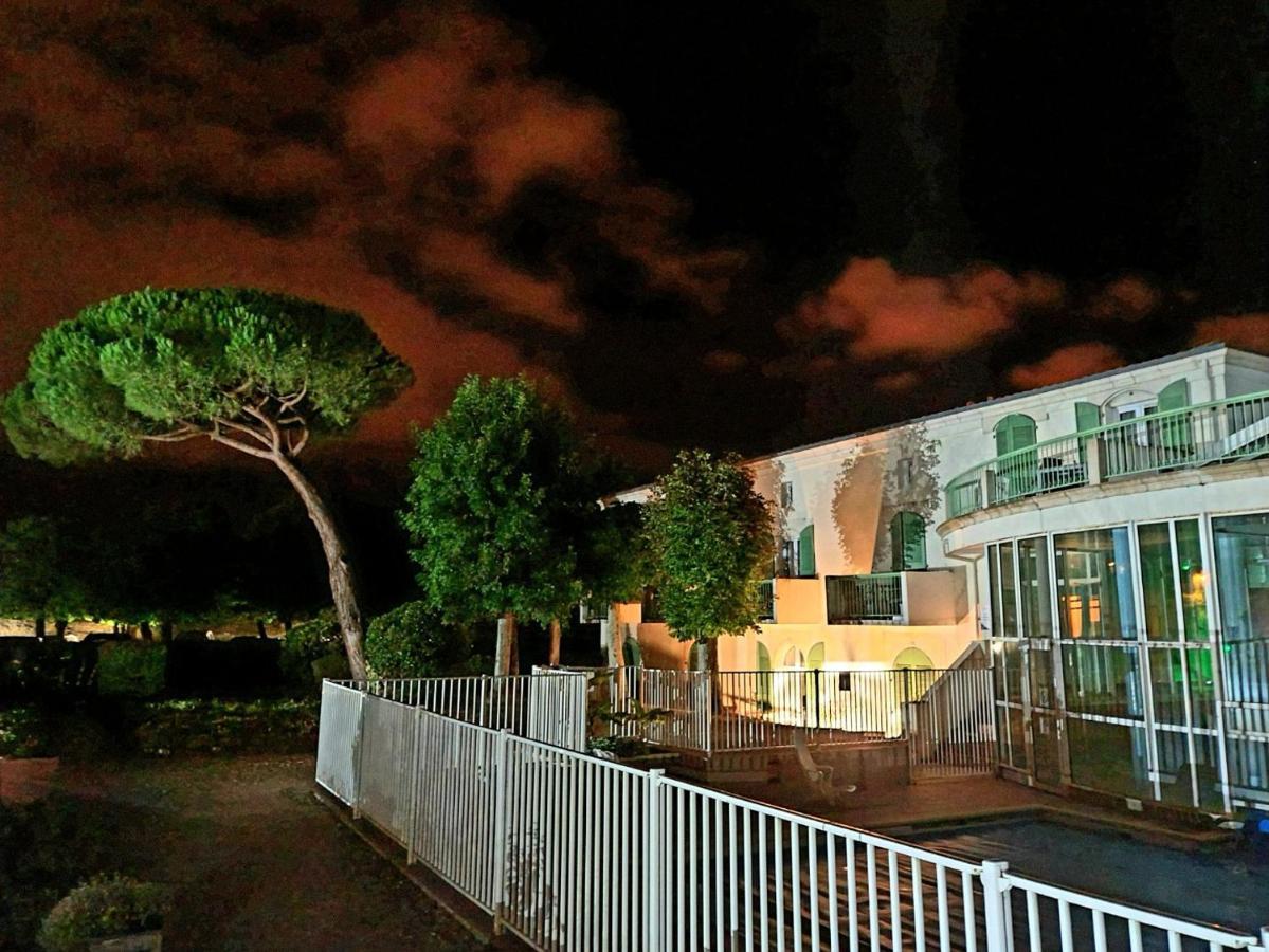 Appartement 91 Palais Des Gouverneurs Saint-Martin-de-Ré Dış mekan fotoğraf